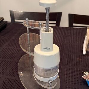 Zyliss White Food Chopper